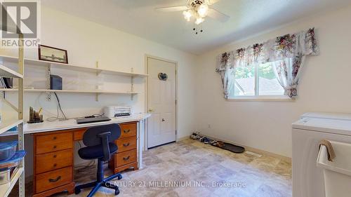 80 Downer Crescent, Wasaga Beach, ON - Indoor Photo Showing Laundry Room