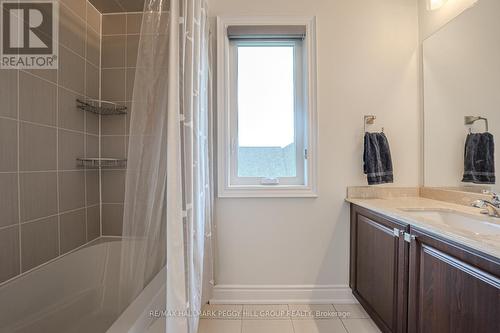 41 Landscape Drive, Oro-Medonte (Horseshoe Valley), ON - Indoor Photo Showing Bathroom