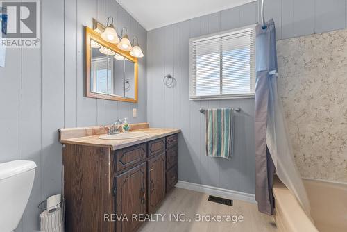 118 Moore Lane, Bancroft, ON - Indoor Photo Showing Bathroom