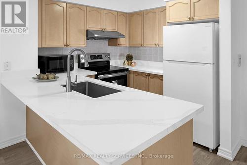 2109 - 23 Hollywood Avenue, Toronto (Willowdale East), ON - Indoor Photo Showing Kitchen