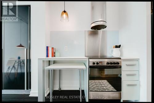 316 - 38 Dan Leckie Way, Toronto (Waterfront Communities), ON - Indoor Photo Showing Kitchen