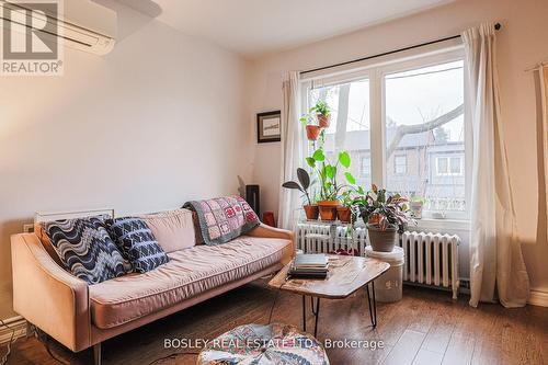 58 Palmerston Avenue, Toronto (Trinity-Bellwoods), ON - Indoor Photo Showing Living Room