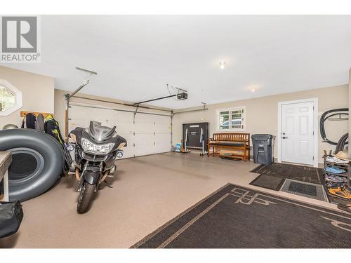 5115 Hartnell Road, Vernon, BC - Indoor Photo Showing Garage