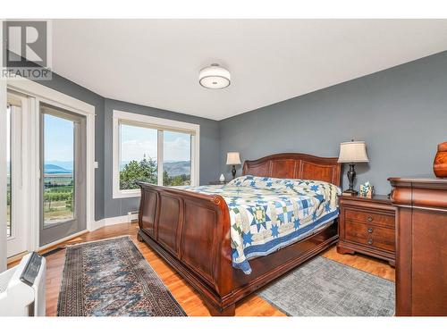 5115 Hartnell Road, Vernon, BC - Indoor Photo Showing Bedroom