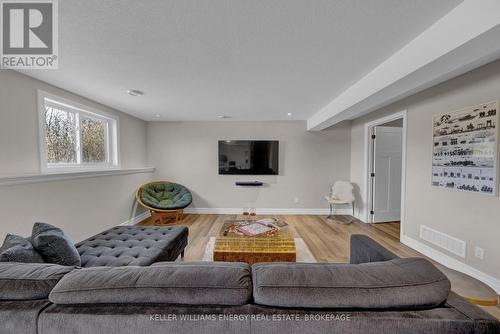 20858 Loyalist Parkway, Prince Edward County (Hillier), ON - Indoor Photo Showing Living Room