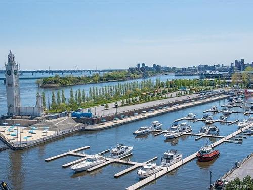 Vue sur l'eau - 612-1000 Rue De La Commune E., Montréal (Ville-Marie), QC - Outdoor With Body Of Water With View