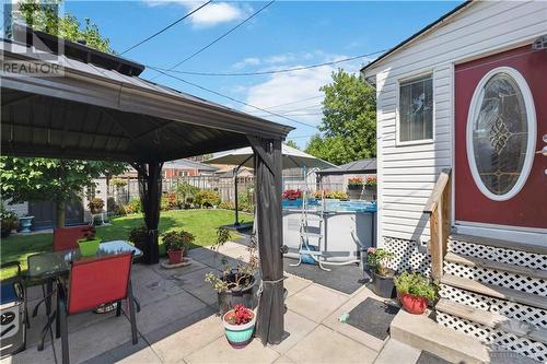 2424 Falcon Avenue, Ottawa, ON - Outdoor