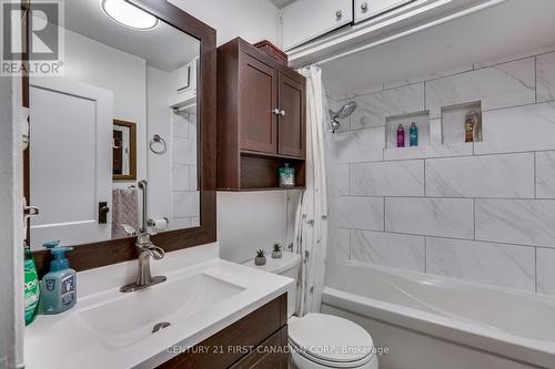 514 Elizabeth Street, London, ON - Indoor Photo Showing Bathroom