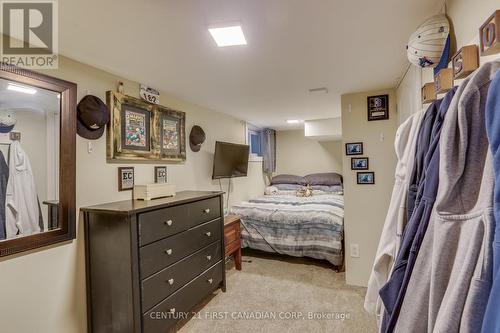 514 Elizabeth Street, London, ON - Indoor Photo Showing Bedroom