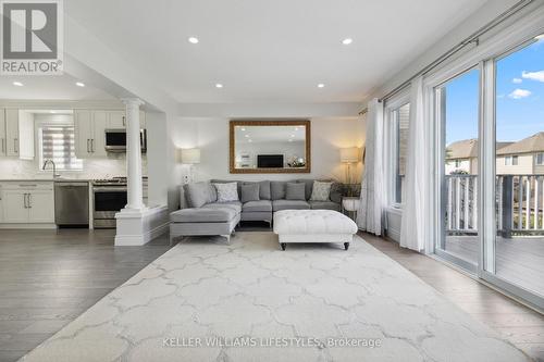 1841 Rollingacres Drive, London, ON - Indoor Photo Showing Living Room