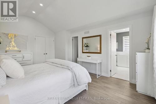 1841 Rollingacres Drive, London, ON - Indoor Photo Showing Bedroom