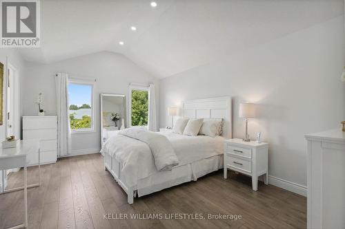 1841 Rollingacres Drive, London, ON - Indoor Photo Showing Bedroom