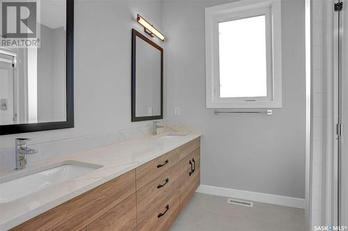 1617 Maple Rose Crescent N, Regina, SK - Indoor Photo Showing Bathroom