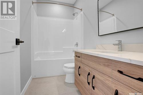 1617 Maple Rose Crescent N, Regina, SK - Indoor Photo Showing Bathroom