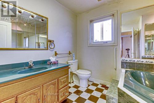 159 Maud Street, Central Elgin (Port Stanley), ON - Indoor Photo Showing Bathroom