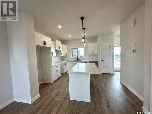 1127 Camden Gardens, White City, SK - Indoor Photo Showing Kitchen