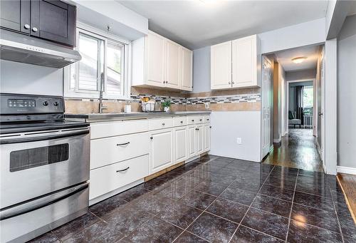 28 East 23Rd Street, Hamilton, ON - Indoor Photo Showing Kitchen