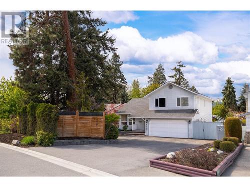 4452 Lakeshore Road, Kelowna, BC - Outdoor With Facade