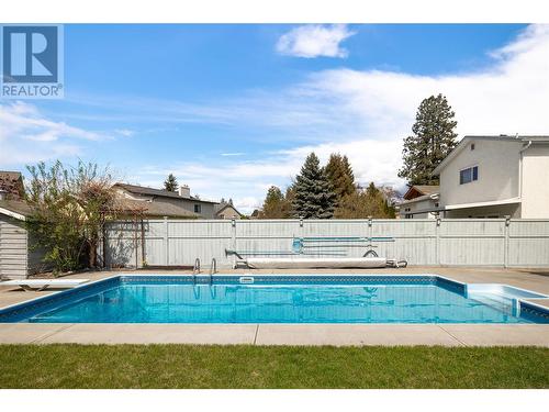 4452 Lakeshore Road, Kelowna, BC - Outdoor With In Ground Pool With Deck Patio Veranda With Backyard