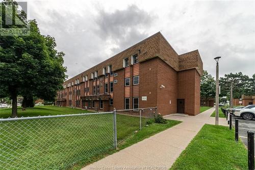 6591 Thornberry Crescent Unit# 365, Windsor, ON - Outdoor