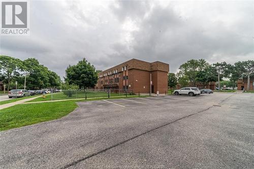 6591 Thornberry Crescent Unit# 365, Windsor, ON 