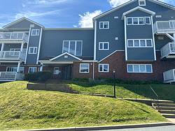 106 40 Chelton Woods Lane  Halifax, NS B3M 3V2