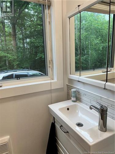 12 Marks Point Road, Dufferin, NB - Indoor Photo Showing Bathroom