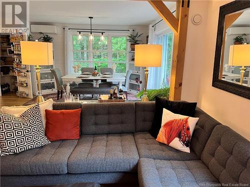 12 Marks Point Road, Dufferin, NB - Indoor Photo Showing Living Room