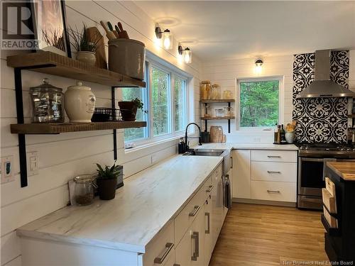 12 Marks Point Road, Dufferin, NB - Indoor Photo Showing Kitchen