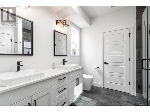 2302 Lakeview Drive Lot# 43, Blind Bay, BC - Indoor Photo Showing Bathroom