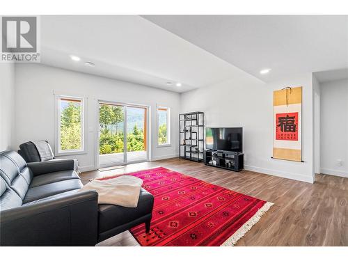 2302 Lakeview Drive Lot# 43, Blind Bay, BC - Indoor Photo Showing Living Room