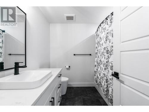 2302 Lakeview Drive Lot# 43, Blind Bay, BC - Indoor Photo Showing Bathroom