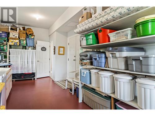 2422 Eagle Bay Road, Blind Bay, BC - Indoor Photo Showing Kitchen