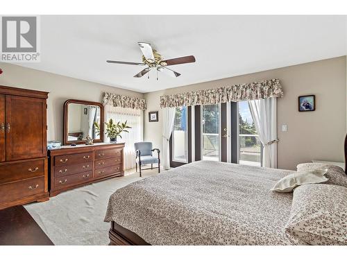 2422 Eagle Bay Road, Blind Bay, BC - Indoor Photo Showing Bedroom