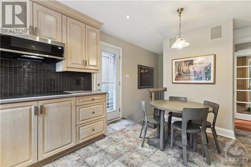 2282 Bowman Road, Ottawa, ON - Indoor Photo Showing Dining Room