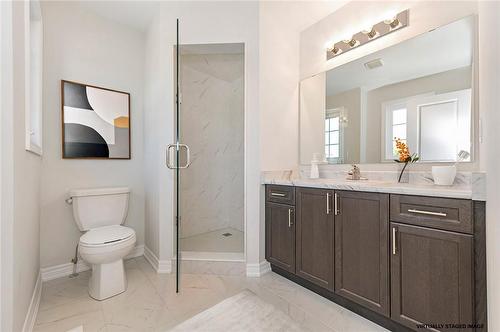 417 East 16Th Street, Hamilton, ON - Indoor Photo Showing Bathroom