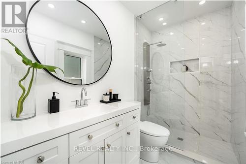 3 Marren Street, St. Catharines, ON - Indoor Photo Showing Bathroom