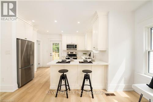 3 Marren Street, St. Catharines, ON - Indoor Photo Showing Kitchen