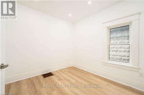 3 Marren Street, St. Catharines, ON - Indoor Photo Showing Other Room