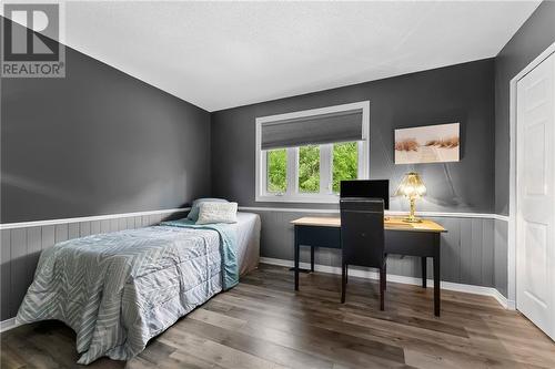 Middle bedroom - 132 Manion Road, Carp, ON - Indoor Photo Showing Bedroom