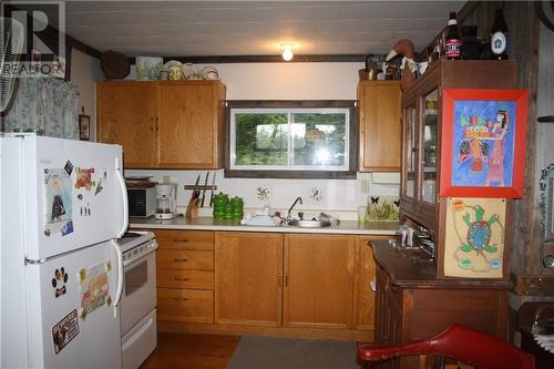 10 Burton Lane, Renfrew, ON - Indoor Photo Showing Kitchen With Double Sink