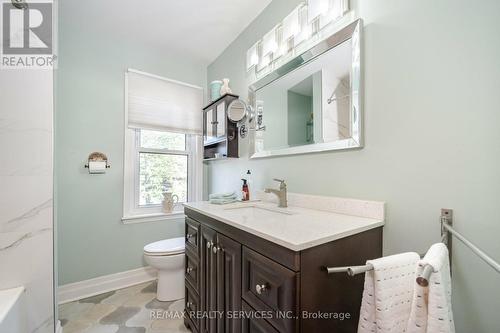 73 Wellington Street E, Brampton (Downtown Brampton), ON - Indoor Photo Showing Bathroom