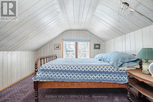 73 Wellington Street E, Brampton (Downtown Brampton), ON - Indoor Photo Showing Bedroom