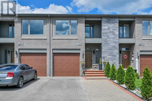 8 Bedrock Drive, Hamilton (Stoney Creek Mountain), ON - Outdoor With Facade