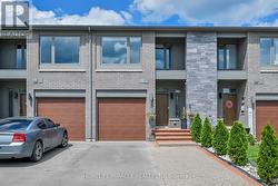 8 BEDROCK DRIVE  Hamilton, ON L8J 0K6