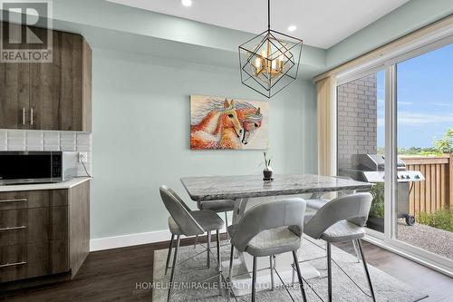 8 Bedrock Drive, Hamilton (Stoney Creek Mountain), ON - Indoor Photo Showing Dining Room