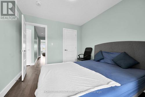 8 Bedrock Drive, Hamilton (Stoney Creek Mountain), ON - Indoor Photo Showing Bedroom