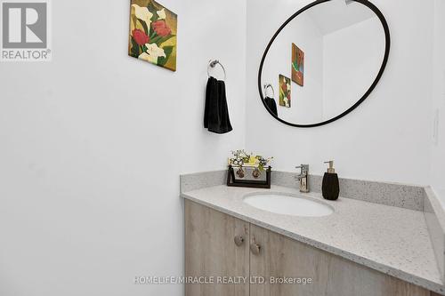 8 Bedrock Drive, Hamilton (Stoney Creek Mountain), ON - Indoor Photo Showing Bathroom