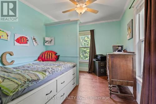 968 Church Street, Pelham, ON - Indoor Photo Showing Bedroom