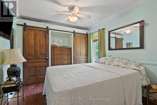 968 Church Street, Pelham, ON - Indoor Photo Showing Bedroom